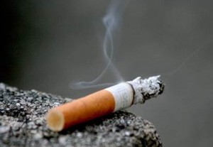 Orang Miskin yang Merokok Bakal Miskin Tujuh Turunan 