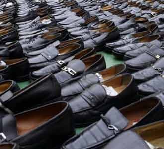 Curi 1.200 Pasang Sepatu, Park Ditangkap