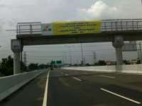 Dibuka Pukul 00.00 WIB, Tol JORR W1 Dilintasi Ribuan Kendaraan