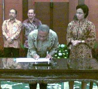 Kontrak Kinerja Sri Mulyani dan Eselon I