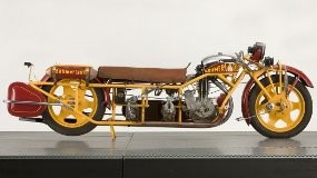 Motor 3 Penumpang Peninggalan Perang Dunia II Dilelang