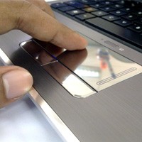 HP Pavilion dm3, Laptop Hangat dengan Grafis Oke