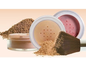 Go Natural With Mineral Make Up