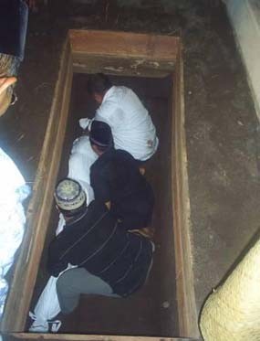 Dubes RI di Qatar Dimakamkan di Mojokerto