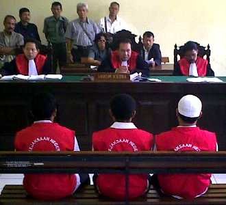 Sidang Pembunuhan Zulkarnaen Ditunda