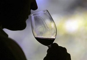Alkohol Bikin Perut Besar dan Berat Badan Susah Turun