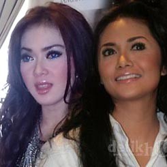 Syahrini Tak Mau Disamakan Dengan KD