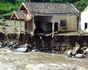 1 Korban Ditemukan, 3 Lainnya Masih Dalam Pencarian