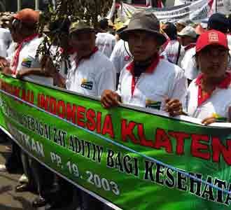 Petani Tembakau Geruduk DPR