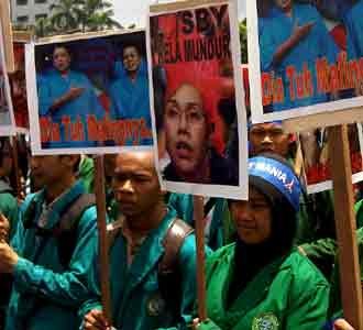 Aliansi Mahasiswa Nusantara Demo DPR