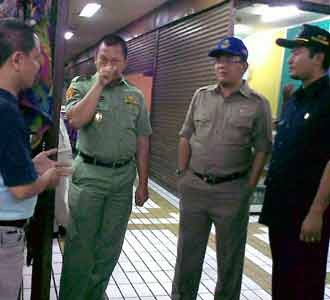 Anggota Dewan Tinjau Gedung Palaguna