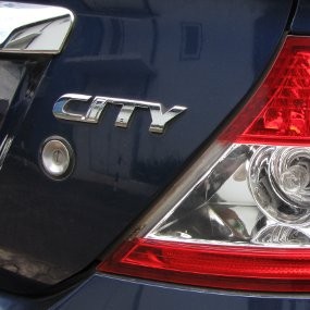 Pengguna Honda City Datangi Bengkel Honda