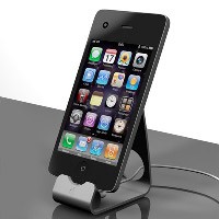 iPhone 4G Diprediksi Lebih Murah 