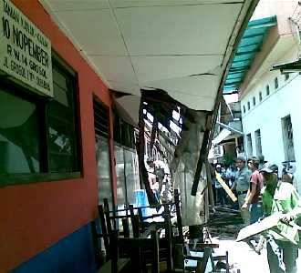 Bangunan TK 10 November Ambruk