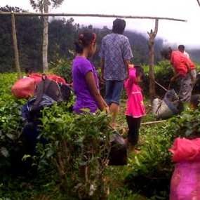 Polisi Awasi Lokasi Retakan