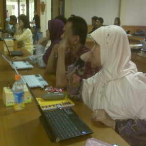 Banyak Perajin di Jabar Belum Manfaatkan Internet