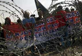 Jl Gatot Subroto Tak Bisa Dilalui