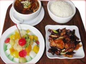 Makan Siang Cozy Di The Oriental