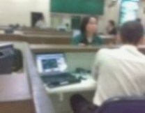 Petugas Imigrasi Bandara Bekerja Sambil Main Poker di facebook 