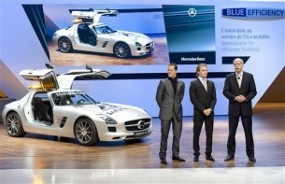 Schumi Kenalkan Safety Car Terdahsyat