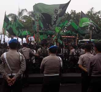 HMI Geruduk Mabes Polri