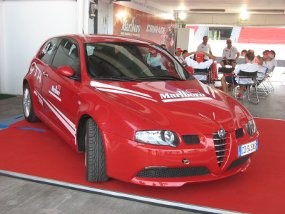 Produsen Mobil Mewah Masih Sulit Bernafas Lega