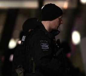 Pria Bersenjata Tembak Polisi di Pentagon