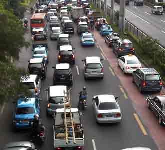 Ada Pameran di JCC, Gatsu Macet