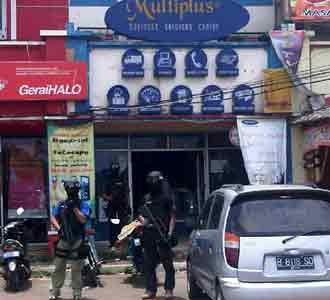 Polisi Gerebek Teroris di Pamulang