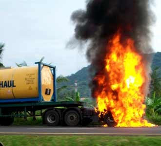 Truk Tangki Terbakar di Tol