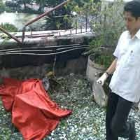 Korban Jatuh dari Kondominium Regensi Warga Tambaksari