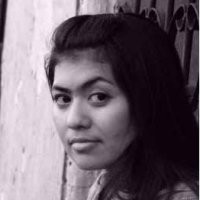 Selly Jadi Buron Polisi