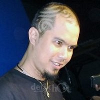 Ahmad Dhani: Hummer Itu Mobil Laki-laki