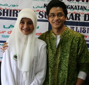  Pakai Jilbab, Shireen Sungkar Makin Ditaksir Pacar