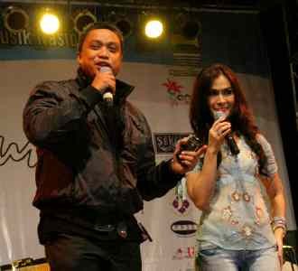 Duet Iis Dahlia-Dede Yusuf