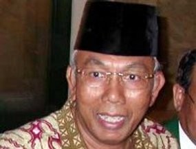 KPK: Bachtiar Chamsyah Juga Tersangka Korupsi Pengadaan Sarung