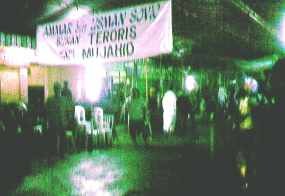 Spanduk Dukung Aksi Dulmatin Terpasang di Rumahnya