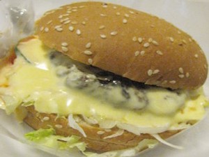  Makanan Pemicu Makan Berlebih!