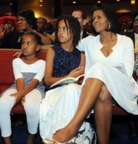 Tanpa Anak Istri, Obama Anggap Penting Kunjungan ke Indonesia