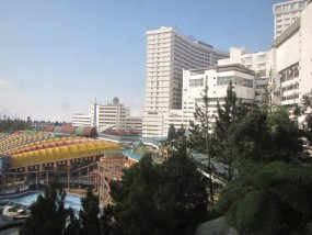 Asyik Berjudi di Puncak Genting