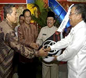 Toyota Peduli Gempa Sumbar