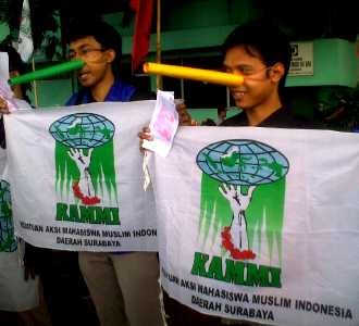 KAMMI Geruduk KPU Kota Surabaya