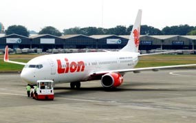 Mendarat di Kendari, Roda Pesawat Lion Air Kempes