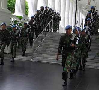 Paspampres Gladi Sambut Obama