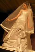 Rupa-rupa Gaun Pengantin Tren 2010