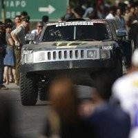 Beli Hummer Gratis Senjata