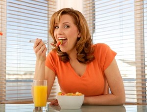 10 Bahan Makanan Sumber Kecantikan