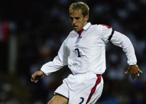 Phil Neville Kejar Kesempatan Terakhir