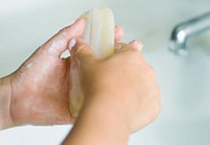 Bahan-bahan di Sabun Mandi yang Memicu Alergi