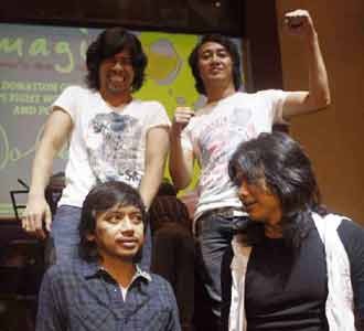 GIGI Ultah ke-16